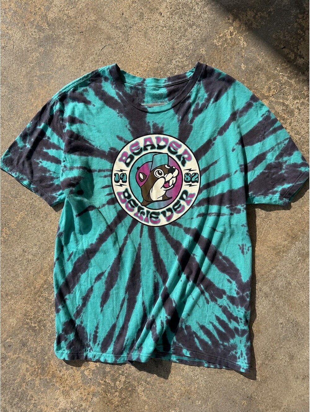 Buc-ee's Beaver Believer 1982 Unisex Tie Dye T-Shirt